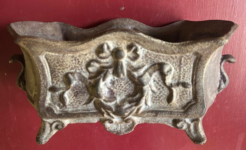 Antieke gietijzeren Jardinière, Antiek en Kunst, Curiosa en Brocante, Ophalen of Verzenden