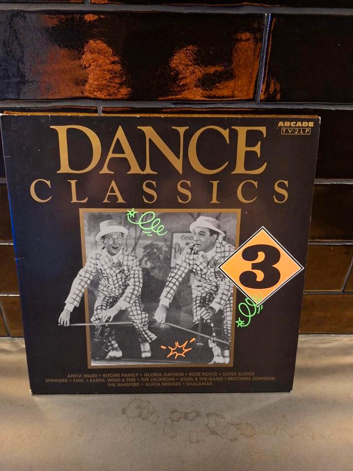 Dance Classics 3 - Dubbel LP met Disco & Dance Hits, Cd's en Dvd's, Cd's | Dance en House, Gebruikt, Disco, Ophalen of Verzenden