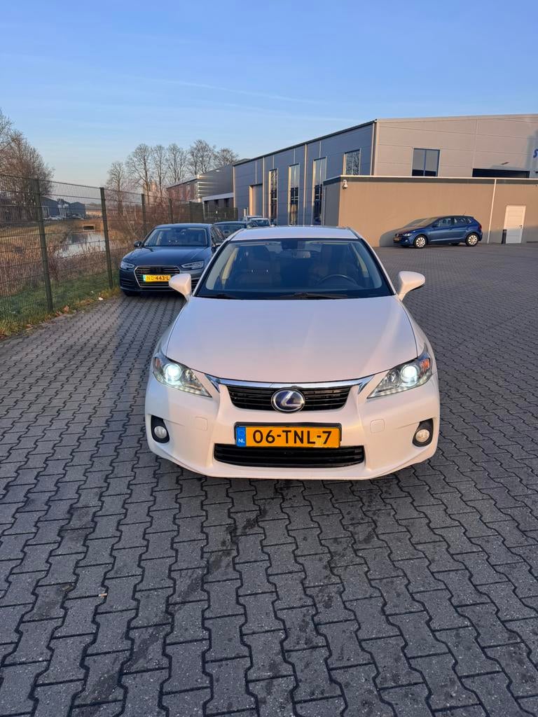 Lexus CT-H 200H 1.8 Hybrid 2012 Wit, Auto's, Lexus, Zwart, Cruise Control, Wit, Origineel Nederlands