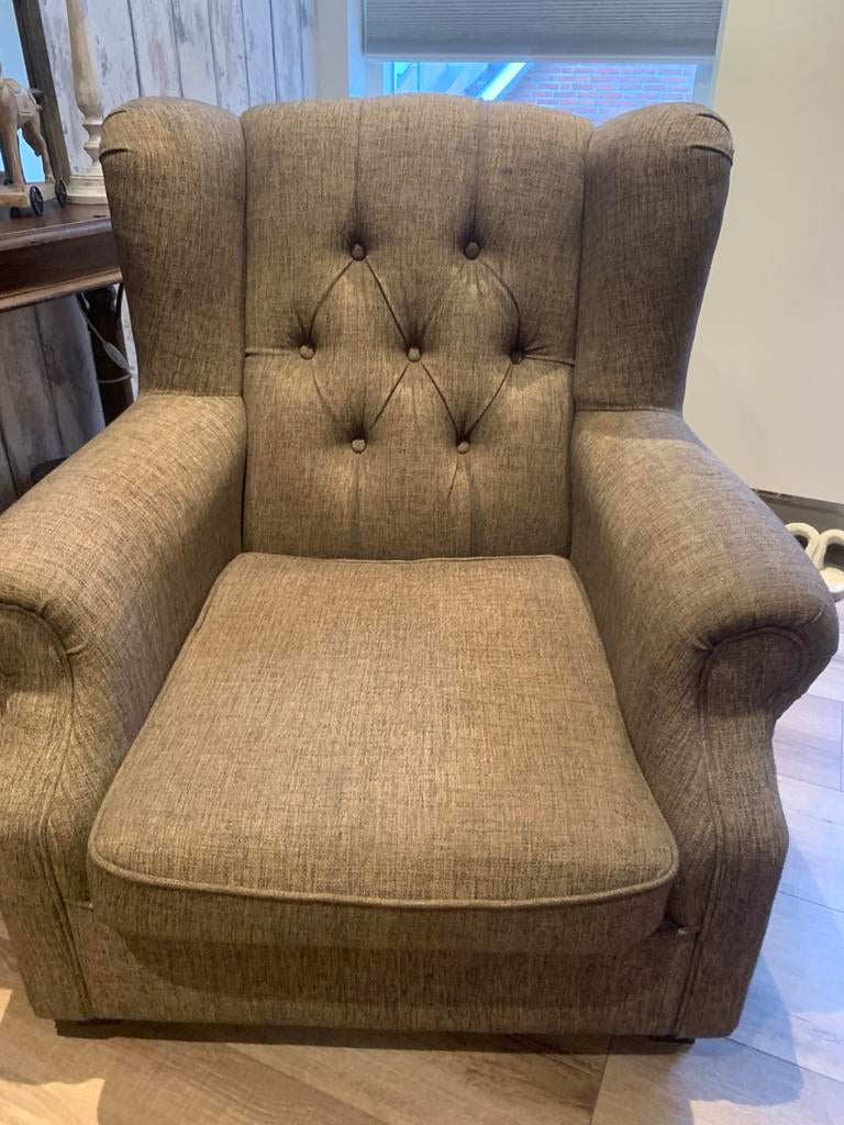 Oor Fautuil bruin van kleur, Huis en Inrichting, Fauteuils, Ophalen of Verzenden, Zo goed als nieuw, 75 tot 100 cm