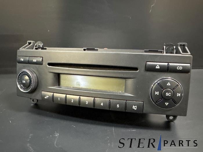 Radio CD Speler van een Mercedes Vito, Gebruikt, -, Ophalen of Verzenden, -