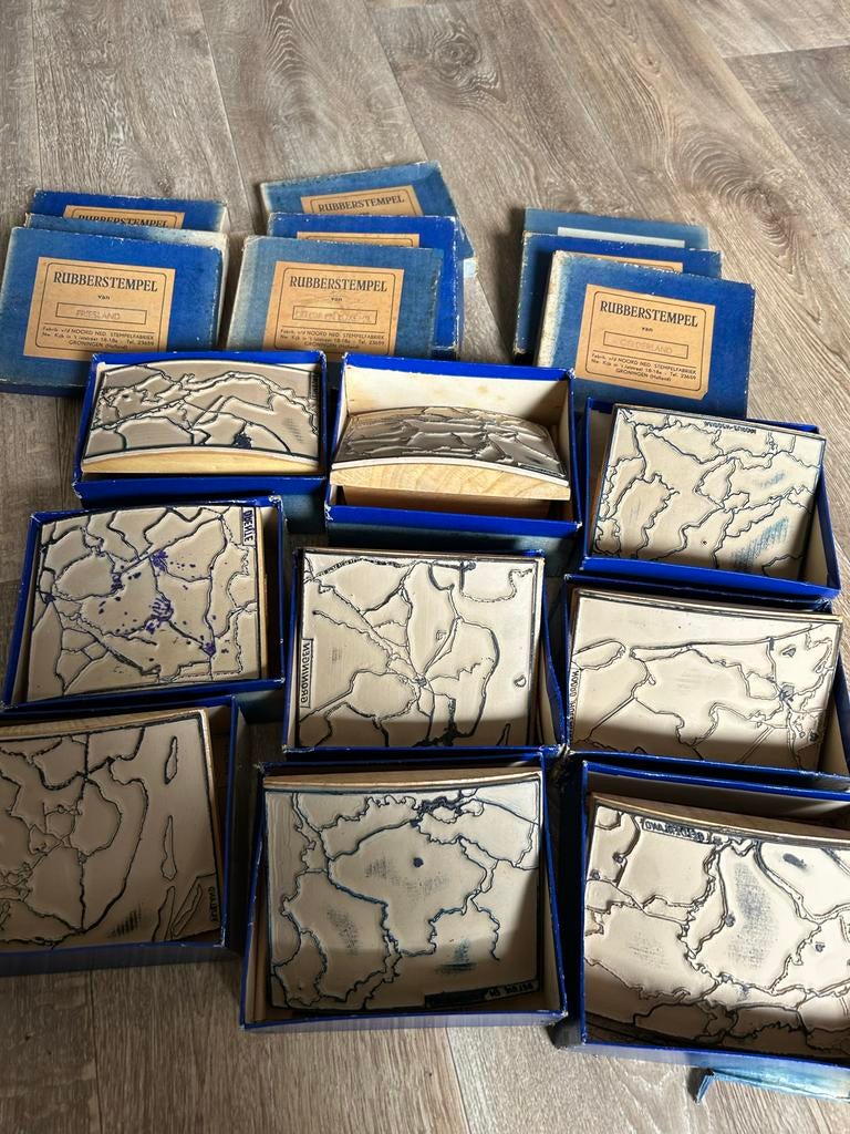 Oude school stempels: provincies en landen (vintage), Ophalen of Verzenden, Gebruikt