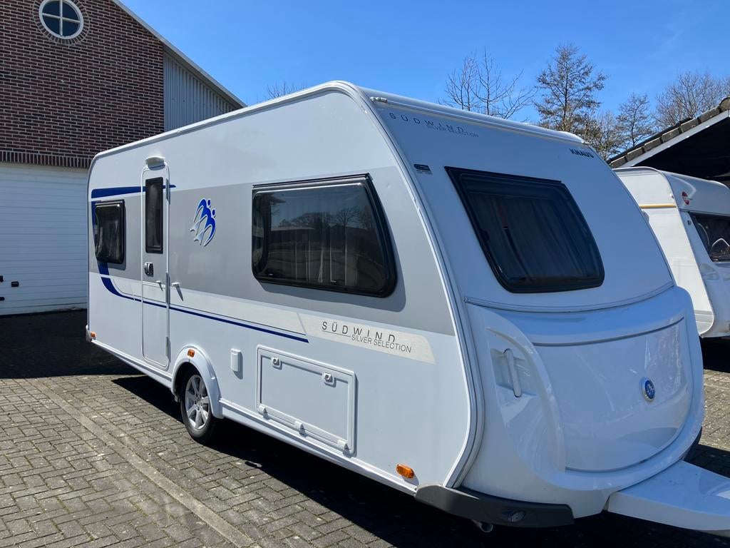 Knaus Sudwind Silver Edition 500 FU 2018 mover voortent, Rondzit, Frans bed, Bedrijf, Knaus