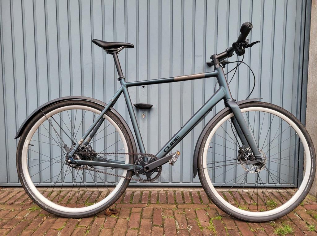 CUBE EDITOR Heren Metalblue/black L 58cm L 2024, Fietsen en Brommers, Overige merken, Gebruikt, -, - 0
-, NL