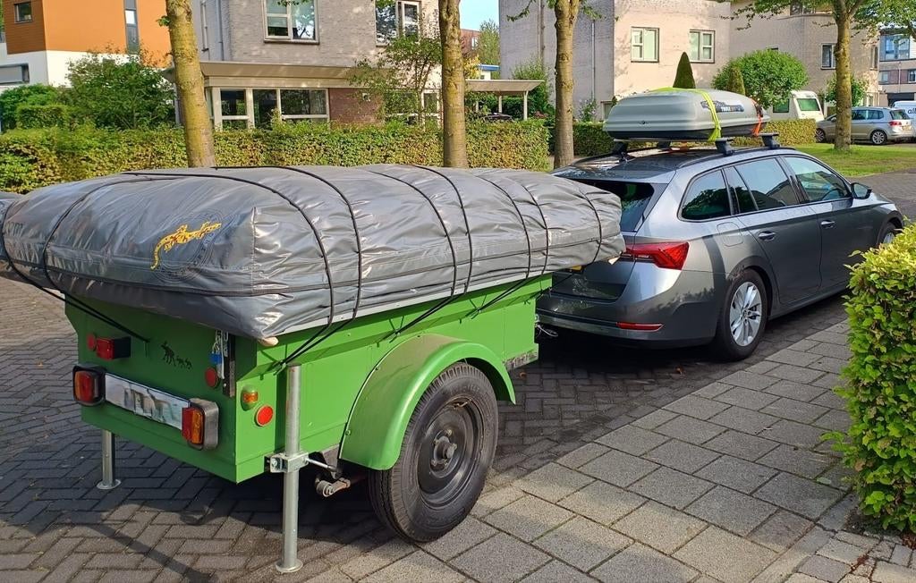 Mooie Tent trailer op Polynorm leger aanhangwagen, Tot en met 6, Groen, Ophalen, Overige merken
