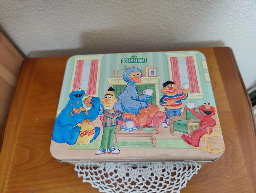 Vintage koekblik van Sesamstraat van Pickwick thee, Ophalen of Verzenden, Zo goed als nieuw, Koek(jes), Pickwick