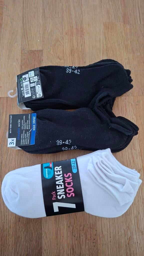 Nieuwe sneaker sokken maat 39/42 - 6 zwart, 7 wit, Kleding | Dames, Sokken en Kousen, Sokken en Kniesokken, Zwart, Nieuw, Ophalen of Verzenden