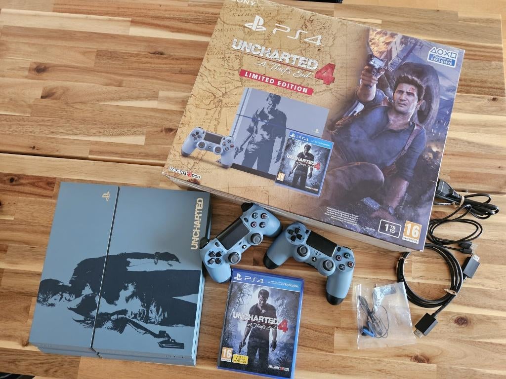 Limited Edition Playstation 4 Uncharted, Ophalen, Met games, Met 2 controllers, Zo goed als nieuw