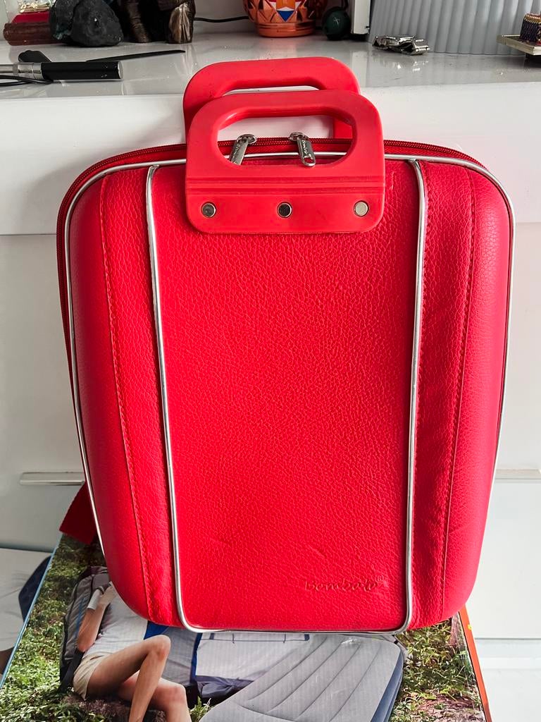 Bombata rode laptoptas/aktetas met schouderband, Ophalen of Verzenden, Zo goed als nieuw, Rood, Hardcase