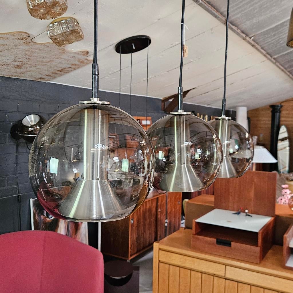 Vintage hanglamp Raak Amsterdam, 3 bollen, Huis en Inrichting, Lampen | Hanglampen, Ophalen, Gebruikt, Vintage, Glas
