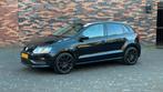 Volkswagen Polo 1.2 6V 44KW 5D R-LINE AIRCO/NAFI/CARPLAY, Auto's, Volkswagen, Voorwielaandrijving, Euro 5, 40 €/maand, Zwart