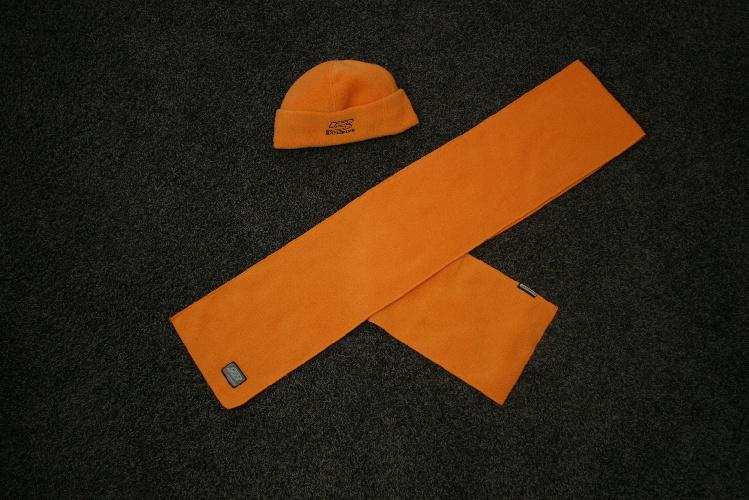 ZGAN oranje fleece set: sjaal & muts; muts 55/60 cm; Badboys, Kinderen en Baby's, Kinderkleding | Mutsen, Sjaals en Handschoenen