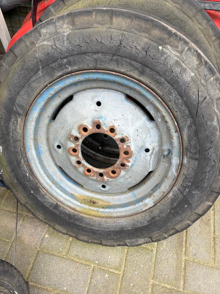 Massey Ferguson 35x onderdelen, Ophalen, Motorkap