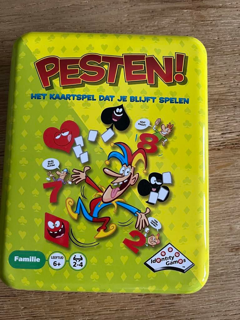 Pesten! Het kaartspel, Drie of vier spelers, Ophalen of Verzenden, Zo goed als nieuw