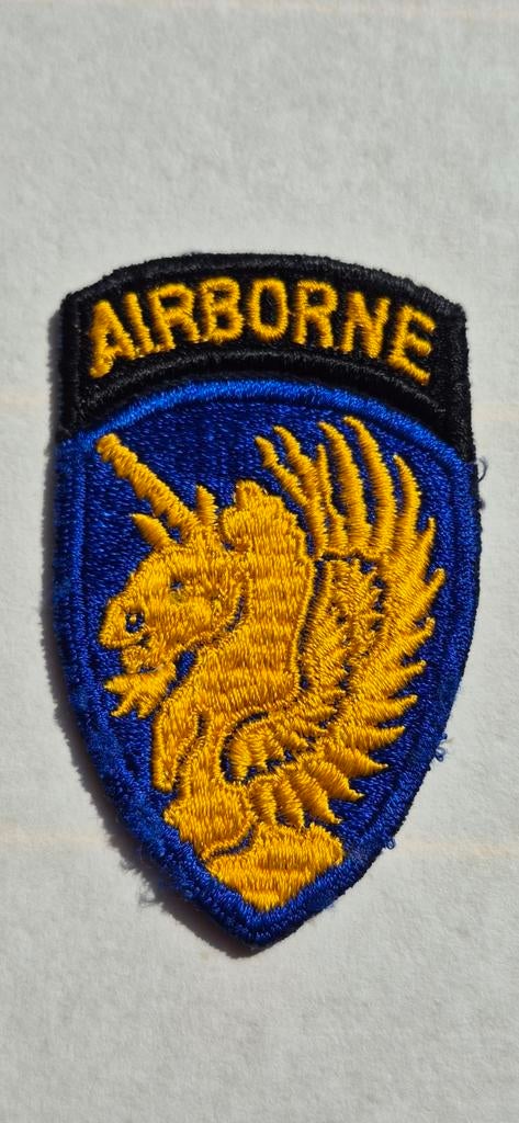 US WWII 13th Airborne Embleem, Verzenden, Landmacht, Amerika, Embleem of Badge