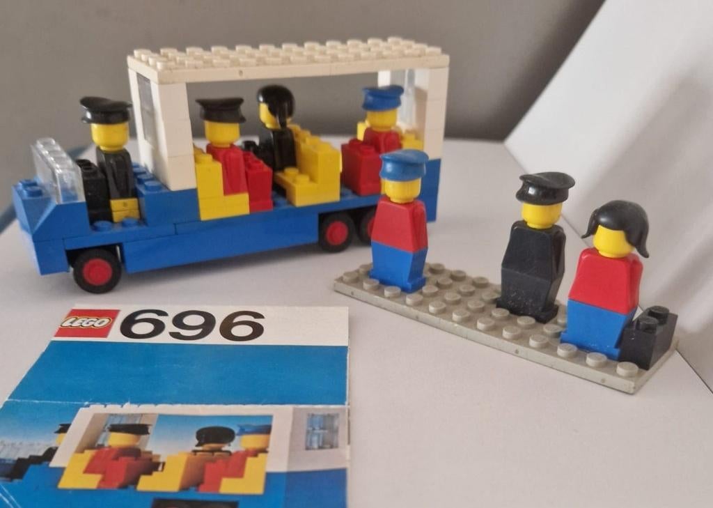 Lego 696 Bus halte 1976, Gebruikt, Lego, Ophalen of Verzenden, LEGOLAND