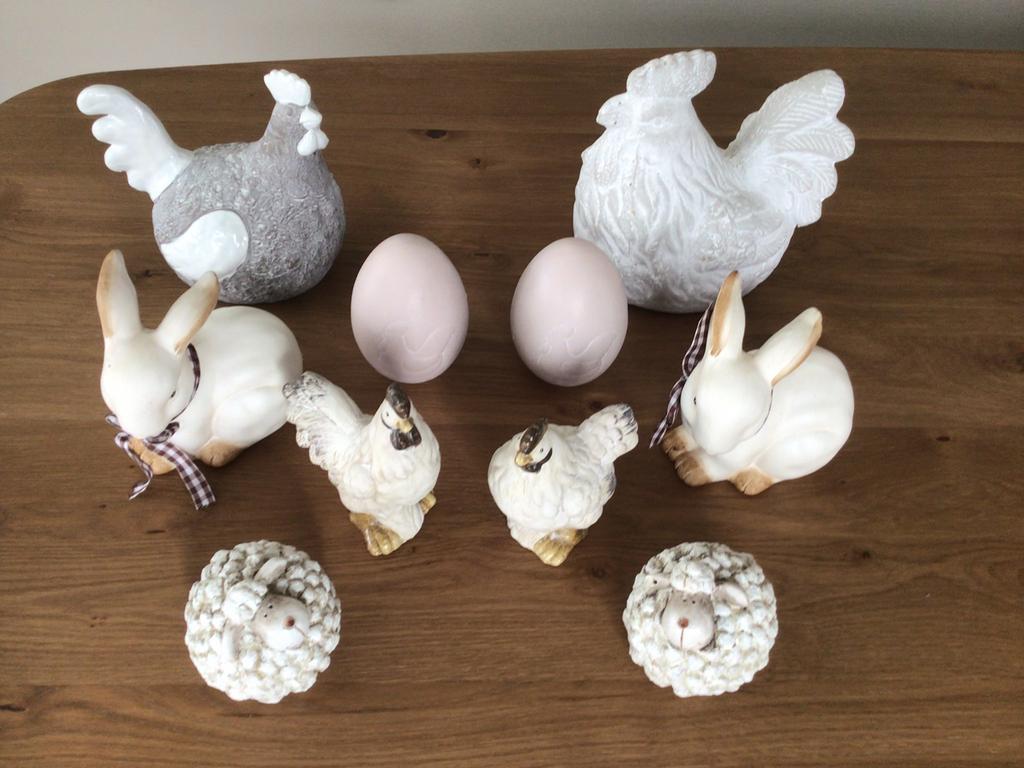 Paas decoratie kippen, konijnen eieren enz porselein, Diversen, Ophalen, Zo goed als nieuw