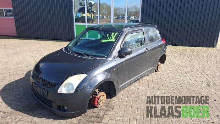 Voorbumper van een Suzuki Swift, Auto-onderdelen, Gebruikt, -, -, Ophalen of Verzenden