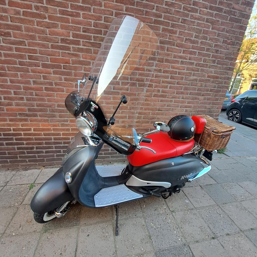 AGM RETRO EXTRA, rood, matzwart + retro helm, Ophalen of Verzenden, Benzine, Overige merken