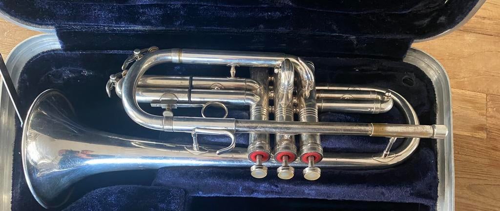 Conn Director bes cornet., Muziek en Instrumenten, Ophalen of Verzenden, Gebruikt, Overige typen