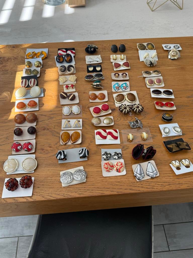 Vintage clip-on oorbellen - 10 paar - Zeer goede staat, Overige materialen, Overige kleuren, Ophalen of Verzenden, Zo goed als nieuw