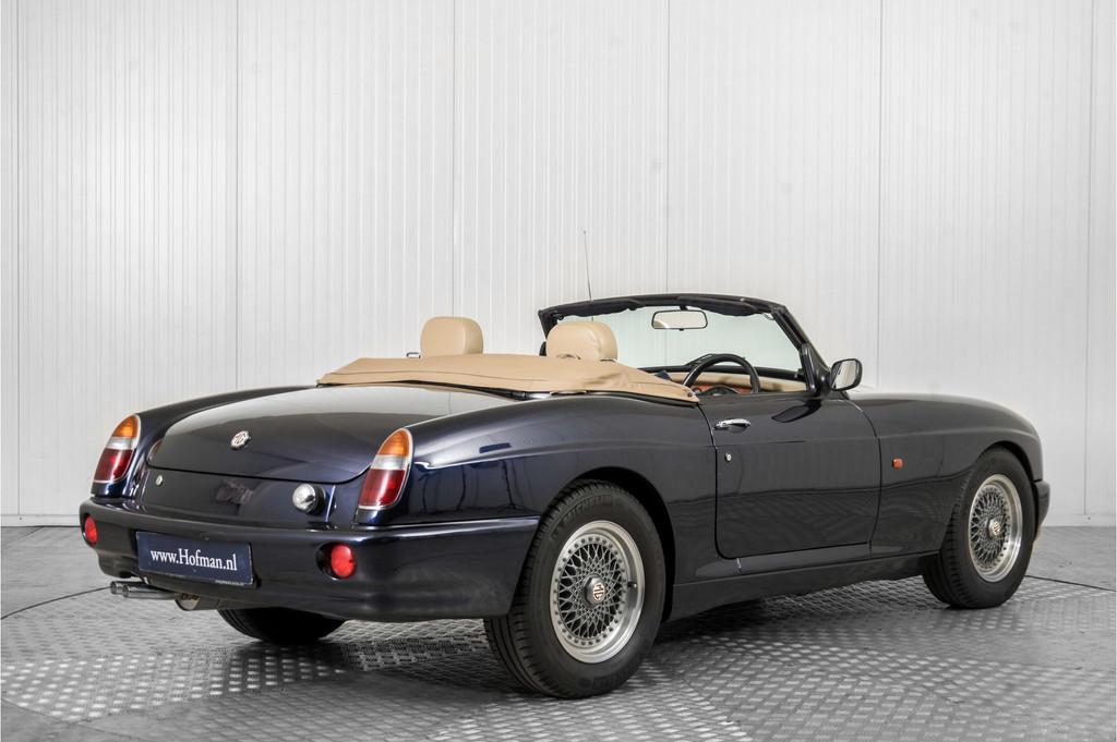 MG RV8 4.0 V8 Oxford Blue (bj 1993), Auto's, MG, Achterwielaandrijving, 190 pk, Cabriolet, Blauw