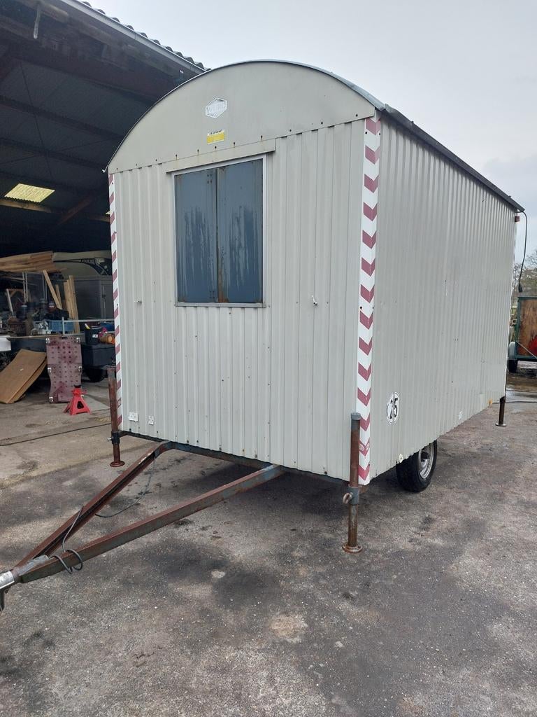 Nette schaftkeet te koop - Ideaal voor bouw of evenementen, Doe-het-zelf en Verbouw, Bouwketen en Schaftketen, Ophalen, Gebruikt