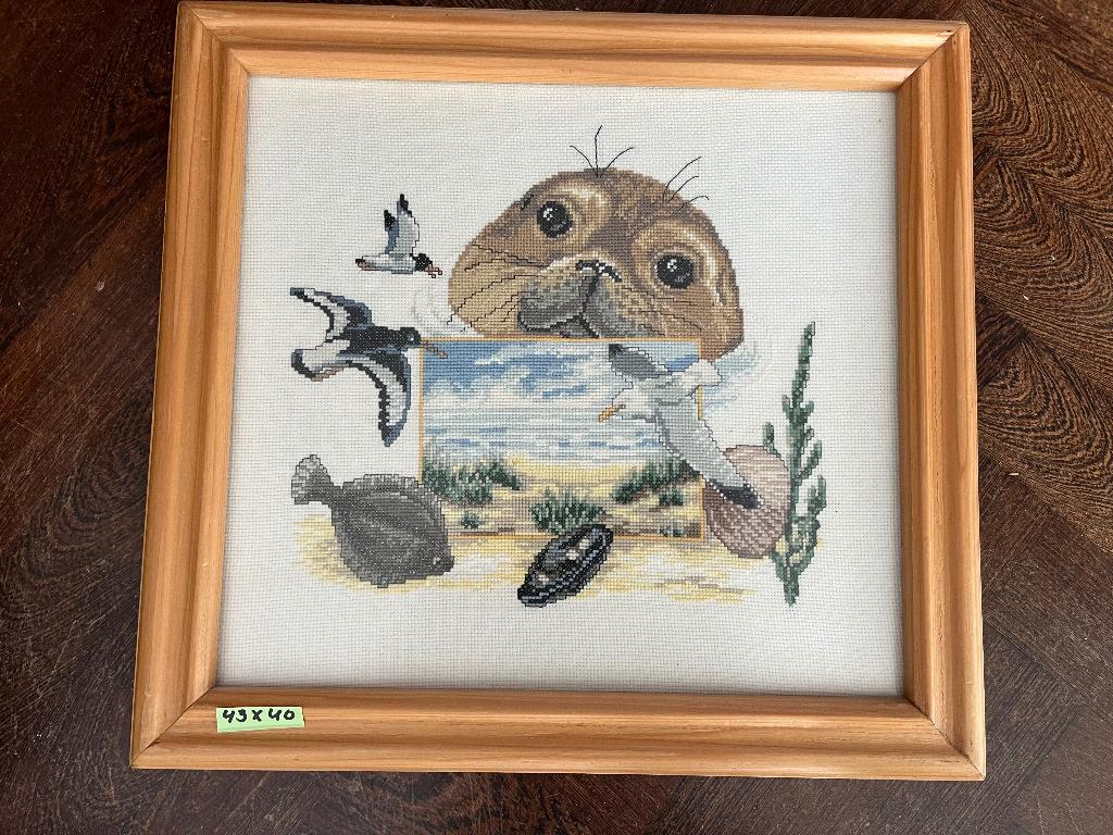 De Waddenzee geborduurd(zeehond, vogels,vissen,de zee), Minder dan 50 cm, Nieuw, Ophalen of Verzenden, Schilderij