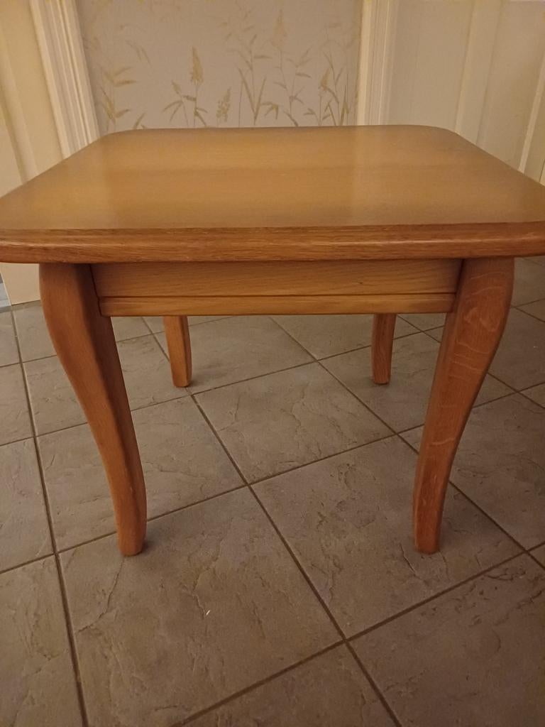 Mooi eiken salontafeltje 60x60, Ophalen