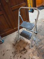 Degelijk opvouwbaar trapje met 2 treden, Ophalen, Gebruikt