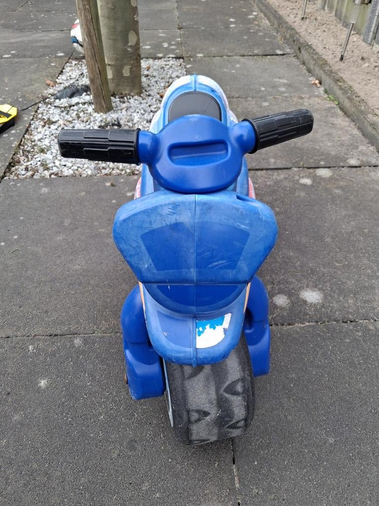 Blauwe Injusa Tundra loopmotor voor kinderen, Kinderen en Baby's, Speelgoed | Buiten | Voertuigen en Loopfietsen, Ophalen of Verzenden