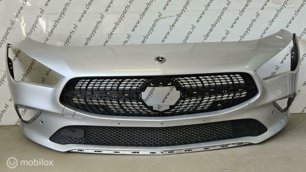 Voorbumper origineel CLA-klasse C118 ('19->) A1188855300, Auto-onderdelen, Gebruikt, Voor, Mercedes-Benz, Ophalen of Verzenden