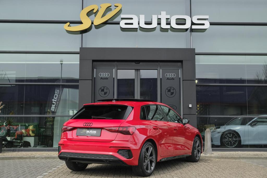 Audi A3 Sportback 35 TFSI 150pk S-Line Edition one Panoramad, Stof, 4 cilinders, 150 pk, Bedrijf