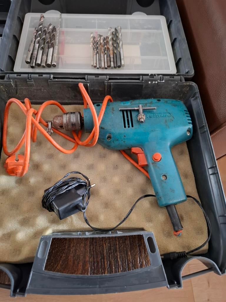 Te koop Bosch- en Black  boormachine, Skil decoupeerzaag en, Ophalen, Boormachine