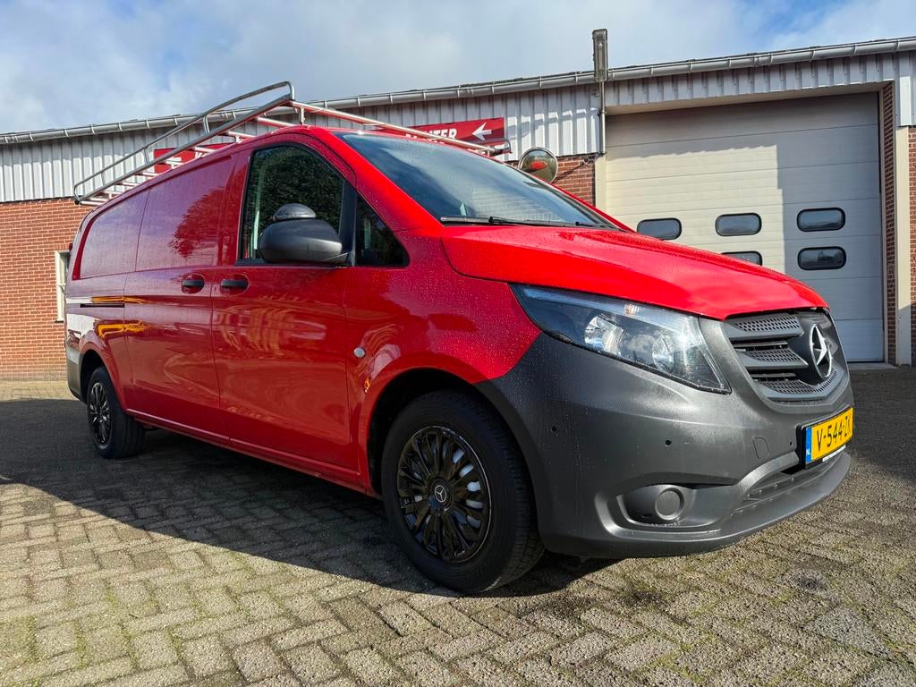 Mercedes-Benz Vito 114 CDI Extra Lang L3 climate & cruise co, Auto's, Bestelauto's, Gebruikt, Euro 6, 4 cilinders, Bedrijf