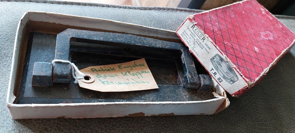 Antieke Engelse deurklopper brievenbus, Ophalen of Verzenden