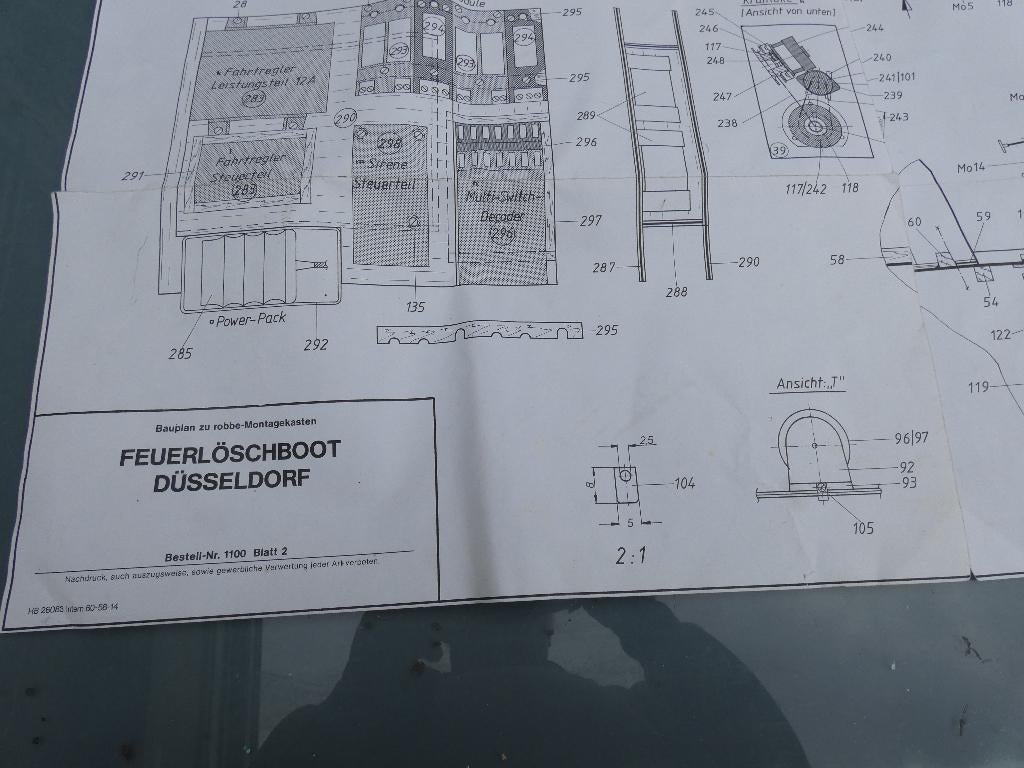 Bouw tekeningen van de Dusseldorf, Hobby en Vrije tijd, Modelbouw | Boten en Schepen, Ophalen of Verzenden, Gebruikt