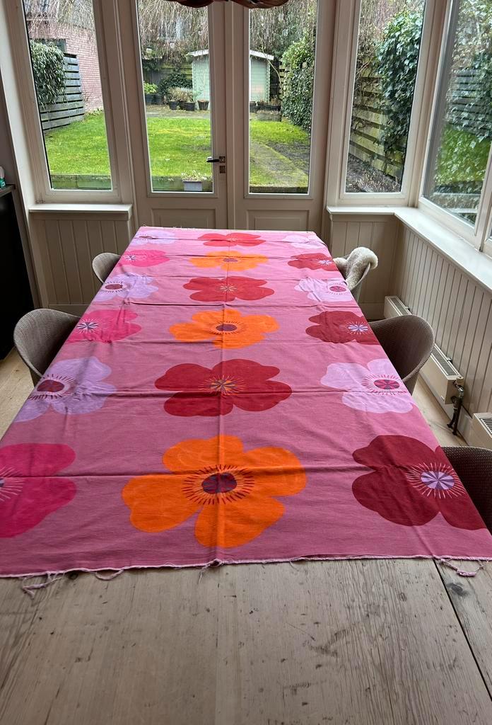 DESIGNERS GUILD zinaida 2.40 X 1.40 cm lap stof, Huis en Inrichting, Stoffering | Tapijten en Kleden, Nieuw, 100 tot 150 cm, 200 cm of meer