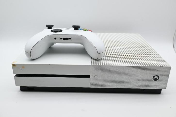 Xbox One S 500GB, Spelcomputers en Games, Games | Xbox One, Zo goed als nieuw, Sport, 1 speler, Vanaf 18 jaar, Ophalen of Verzenden
