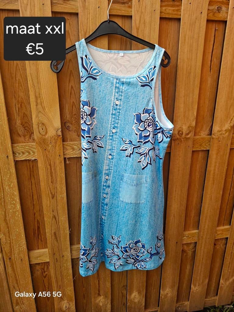 Mooie jurk maat xxl, Kleding | Dames, Ophalen of Verzenden, Zo goed als nieuw, Maat 46/48 (XL) of groter, Knielengte