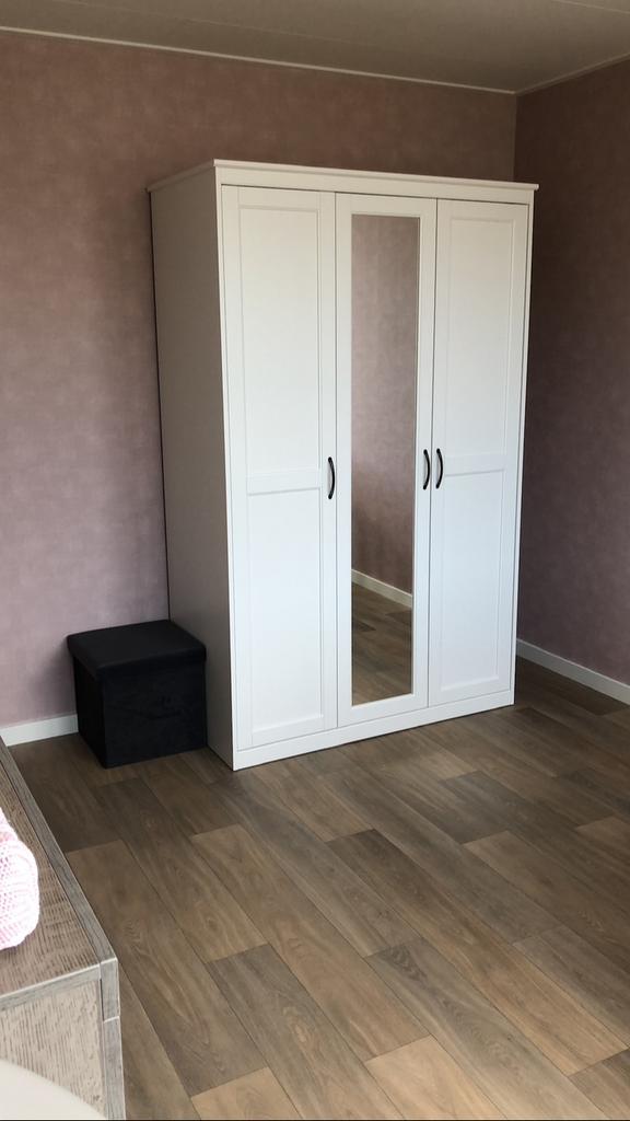 IKEA Songesand kledingkast met spiegeldeur - Wit, Ophalen, Gebruikt, 100 tot 150 cm, 150 tot 200 cm