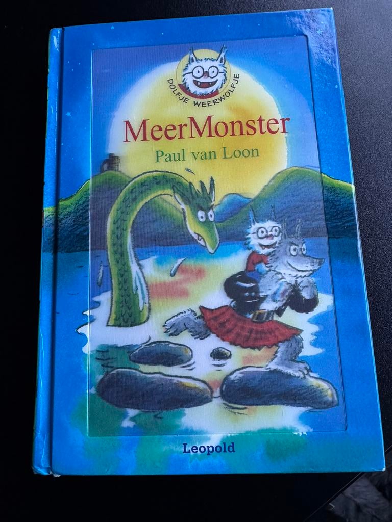 Dolfje weerwolfje boek, Ophalen of Verzenden, Zo goed als nieuw