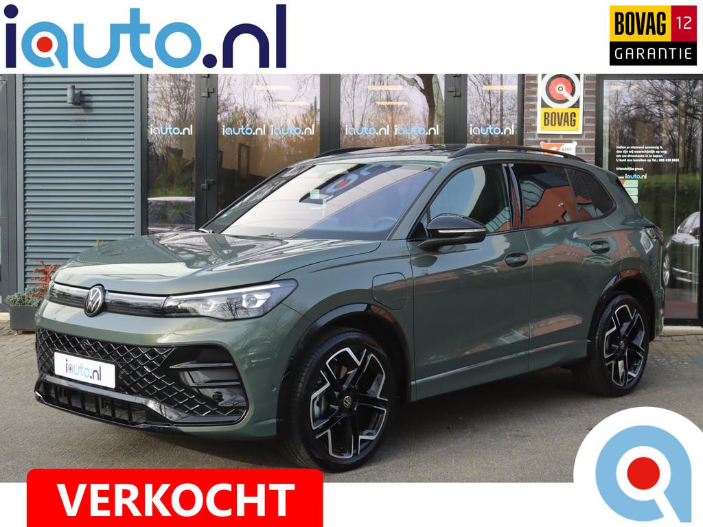 Volkswagen Tiguan 1.5 eHybrid 272pk R-Line Black Style Pano/, Auto's, Volkswagen, 12 maanden, 4 cilinders, Hybride Elektrisch/Benzine