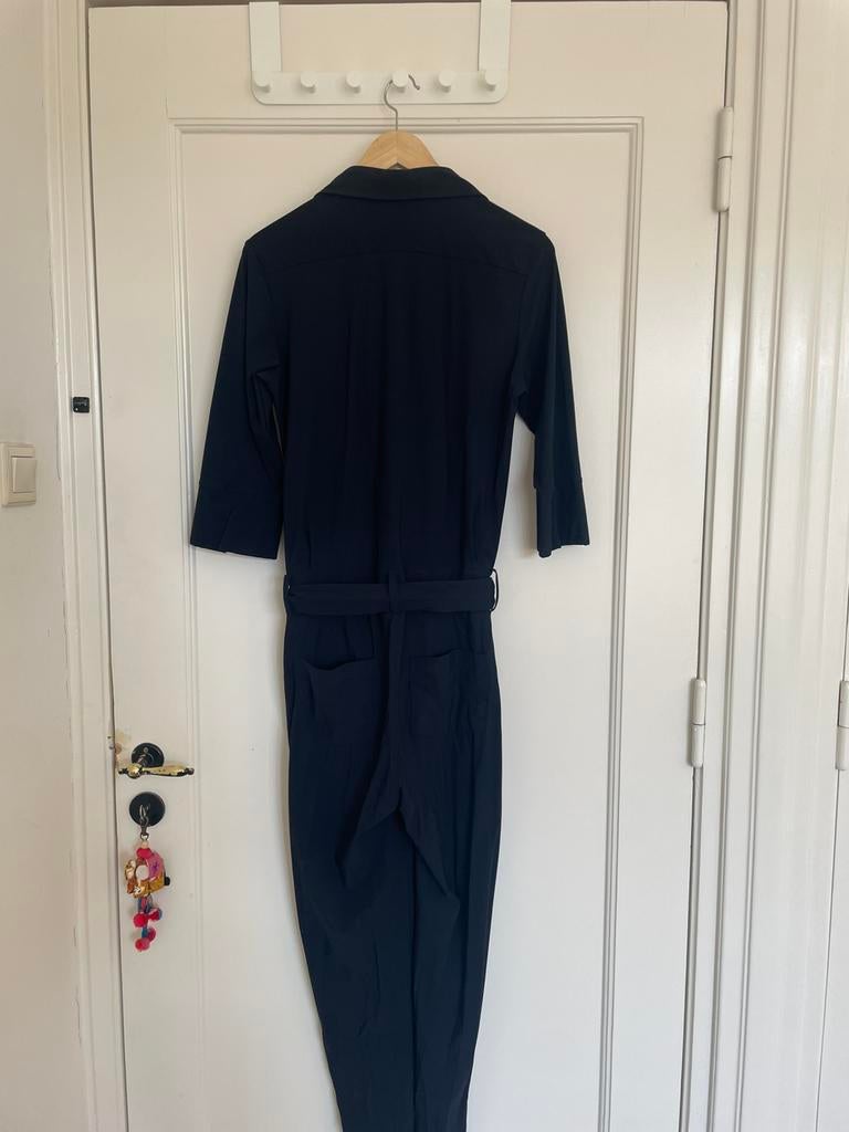 Studio Anneloes jumpsuit donkerblauw maat M, Kleding | Dames, Jumpsuits, Ophalen of Verzenden, Gedragen, Maat 38/40 (M), Blauw