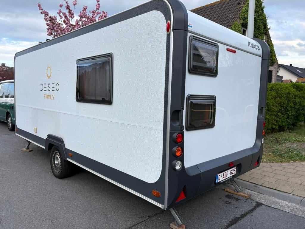 Caravan Knaus Deseo Plus, Caravans en Kamperen, Standaardzit, Luifel, 7 tot 8 meter, Dwarsbed