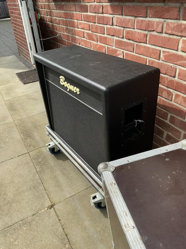 Bogner Speakerkast 2 x 12C Big size closed cabinet, Muziek en Instrumenten, Versterkers | Bas en Gitaar, Zo goed als nieuw, Gitaar