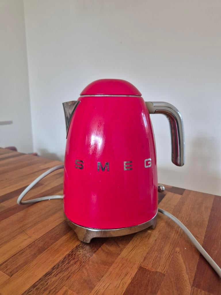 Smeg waterkoker rood, Witgoed en Apparatuur, 1 tot 2 liter, Ophalen of Verzenden, Gebruikt