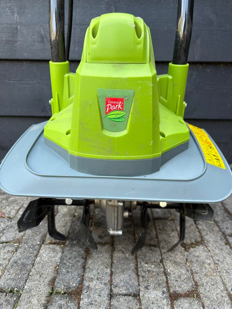 Elektrische tuinfrees, Ophalen, Zo goed als nieuw, Overige soorten