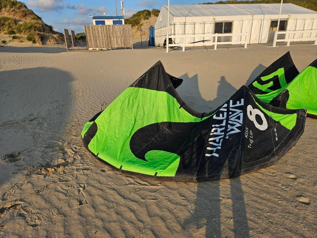 Harlem Wave 8m2 in goede staat!, Watersport en Boten, Kitesurfen, 8 m², Geen board, Ophalen of Verzenden, Zo goed als nieuw