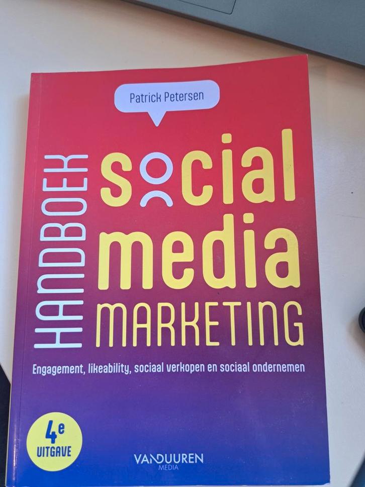 Handboek Social Media Marketing - Patrick Petersen (4e ed.), Boeken, Economie, Management en Marketing, Zo goed als nieuw, Economie en Marketing
